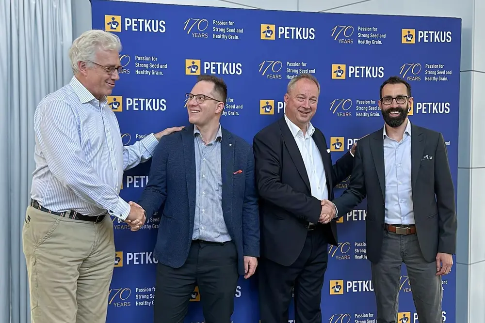 PETKUS und BEHST unterzeichnen Partnerschaft